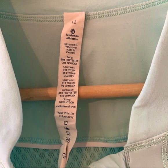 Lululemon Bomber Jacket 🤍 - Picture 5 of 6